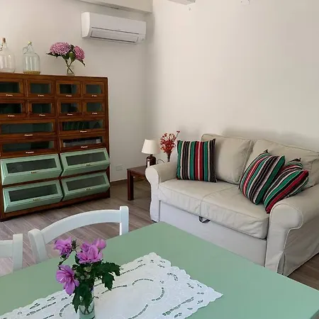 Casa In Pietra In Antico Borgo Vicino Al Centro بيتراسانتا